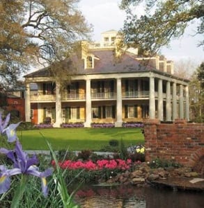 Photo of the Houmas House exterior