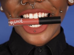 Photo of model with We Are Fluide product Photo of model with We Are Fluide product