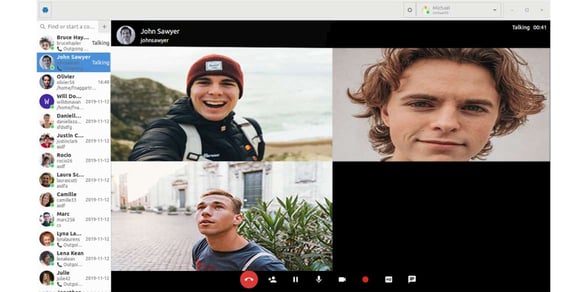 Screenshot of a Jami video call Screenshot of a Jami video call