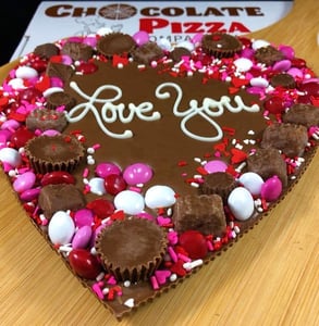 A heart-shaped Chocolate Pizza A heart-shaped Chocolate Pizza