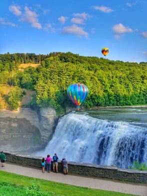 Photo of hot air balloons in Letchworth State Park