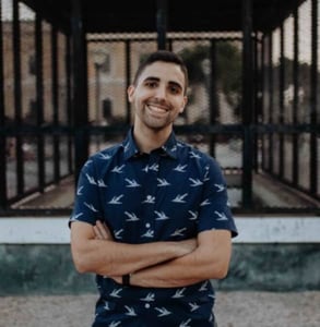 Photo of Nick Notas, confidence coach Photo of Nick Notas, confidence coach