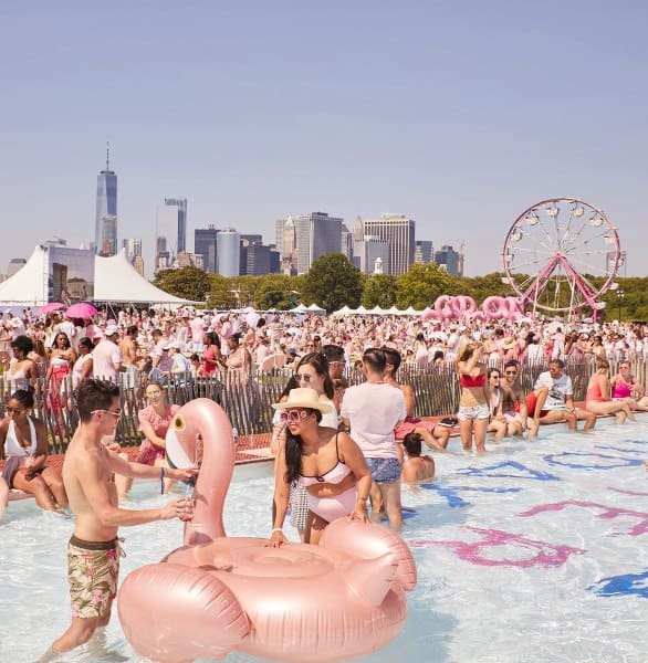 Pinknic is a Live Music & Food Festival That Sparks Memorable Dates