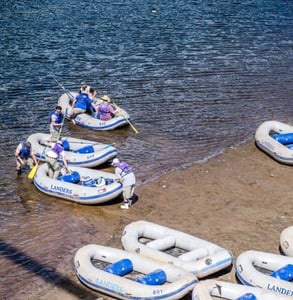 Photo of a rafting group Photo of a rafting group