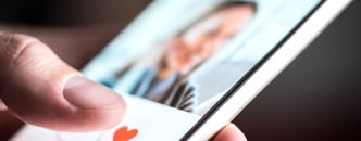 Little People Build Relationships on Dating Sites