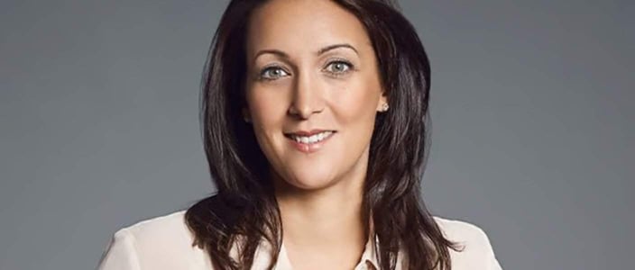 sara davison divorce coach headshot