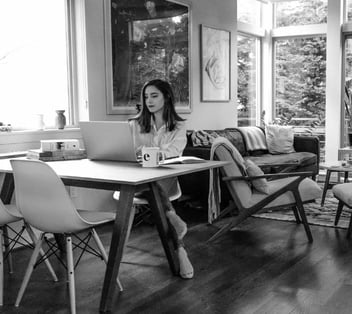 Love Pro Mastermind black and white photo of woman on laptop Love Pro Mastermind black and white photo of woman on laptop