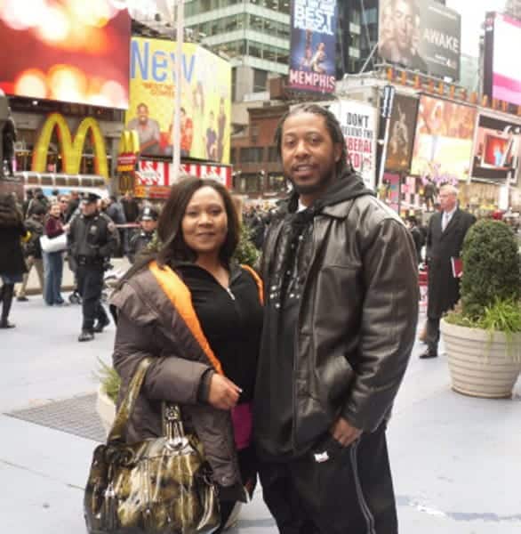 Photo of Leon Jackson and his girlfriend Photo of Leon Jackson and his girlfriend