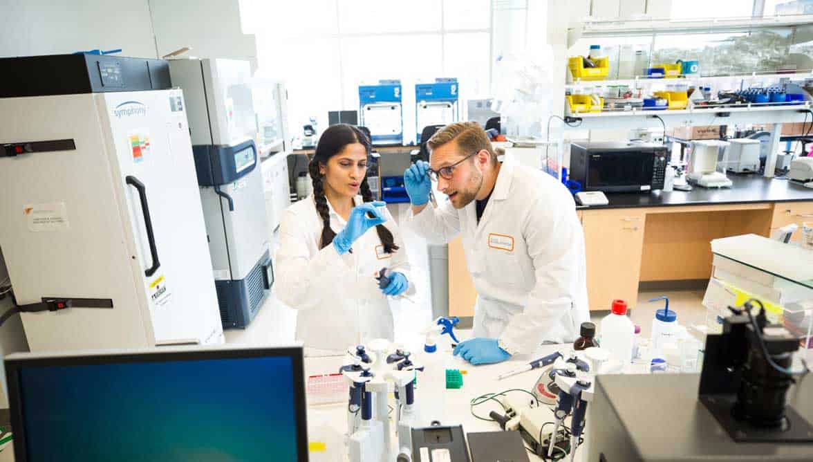 Photo of NextGen Jane Founders Ridhi Tariyal and Stephen Gire Photo of NextGen Jane Founders Ridhi Tariyal and Stephen Gire